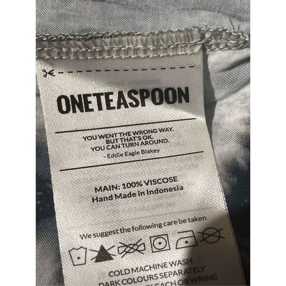 NWT One Teaspoon Reflection Hand Printed Satin Tee Size S - Picture 7 of 8